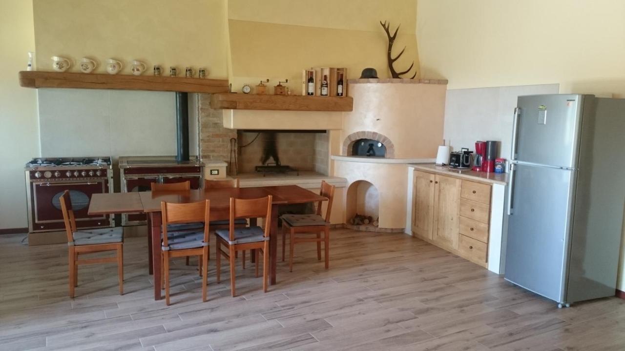 B&B Happy Guest Caprino Veronese Eksteriør bilde